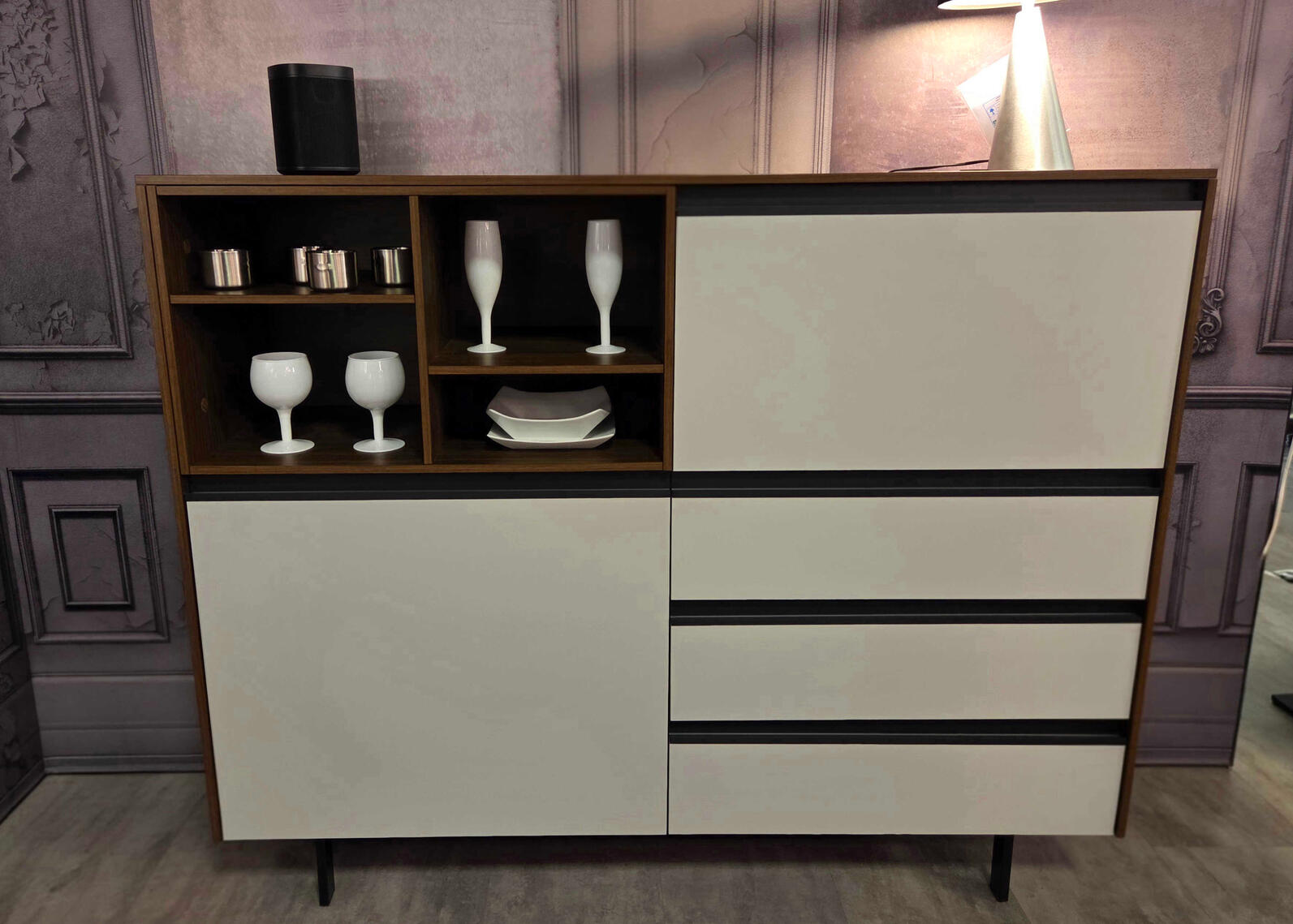 Meuble MED - MOBENIA : 995 € au lieu de 1 904 € / Stratifié coloris gris et noyer sombre / Dimensions L142 x P42 x HT116 cm